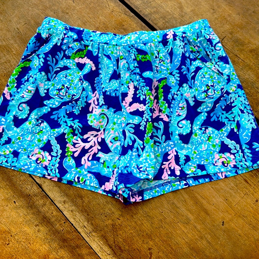 Lilly Pulitzer shorts - turtle print